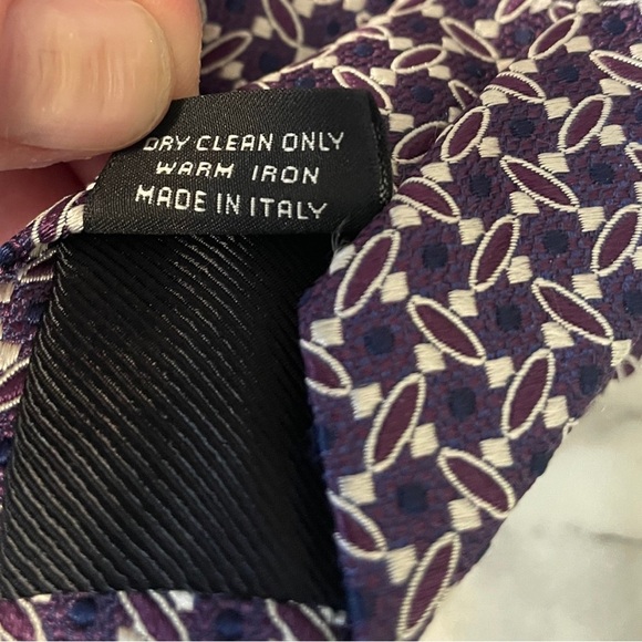 Ermenegildo Zegna Purple & White 100% Silk Tie – Luxury Italian Design - Picture 8 of 8